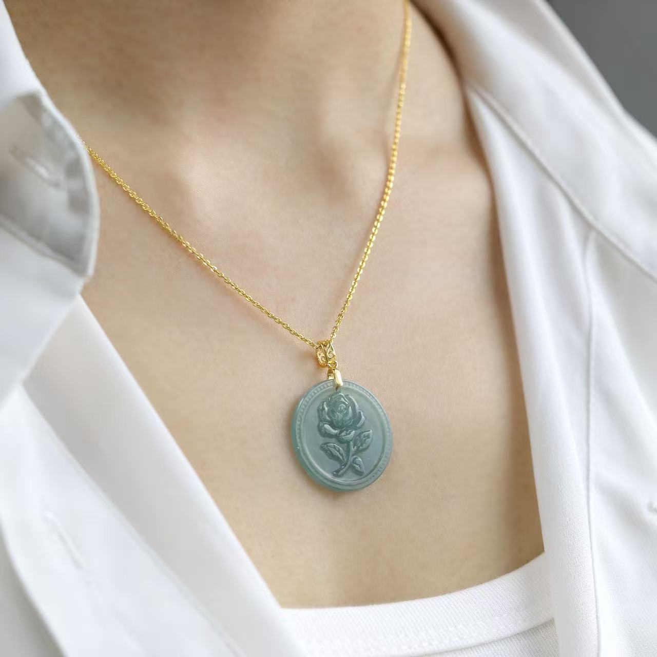 Pendant17 Round Zodiac Jade Pendant