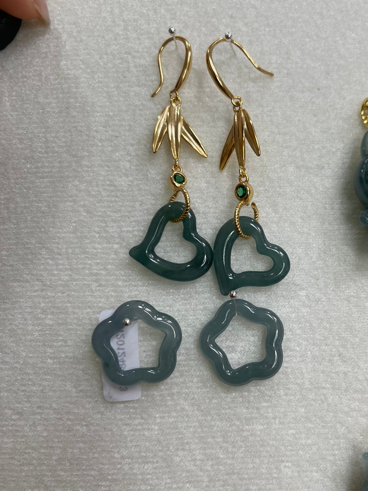 Livestream Order earings set and donut lily deal prcie set
