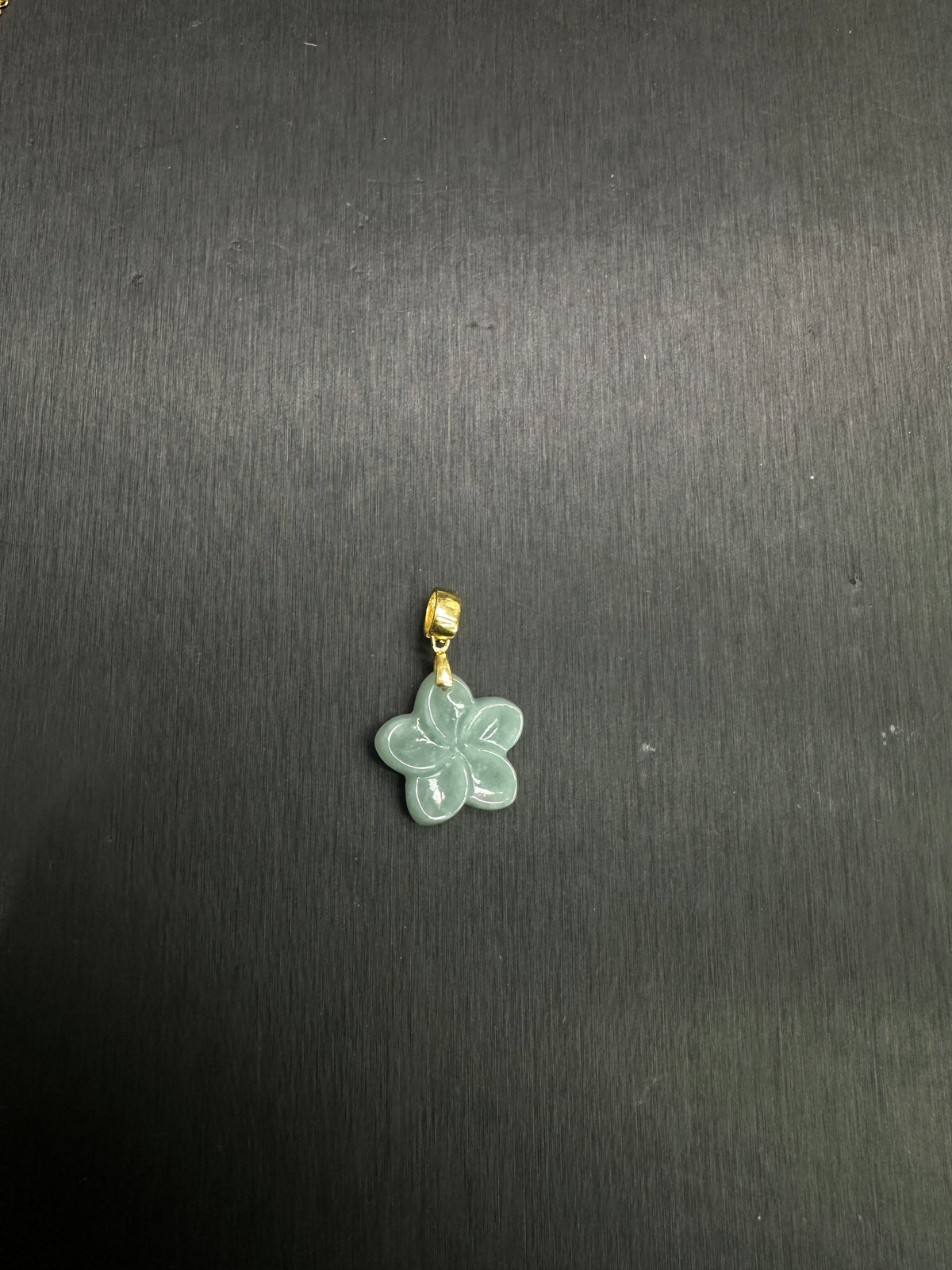 Livestream Order two flowers pendants deal price(one green and one blue)